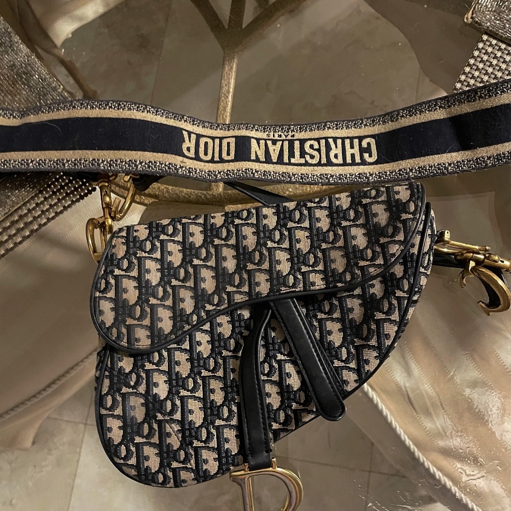 Saddle Messenger Bag with strap